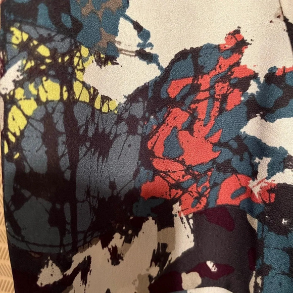 BCBGMAXAZARIA~WRAP BLOUSE~ XS-/ SMALL~ - Picture 5 of 7